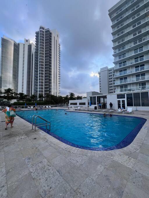 Condominio Nuevo Frente Al Mar-En Miami Str-02821 Съни Айлс Бийч Екстериор снимка